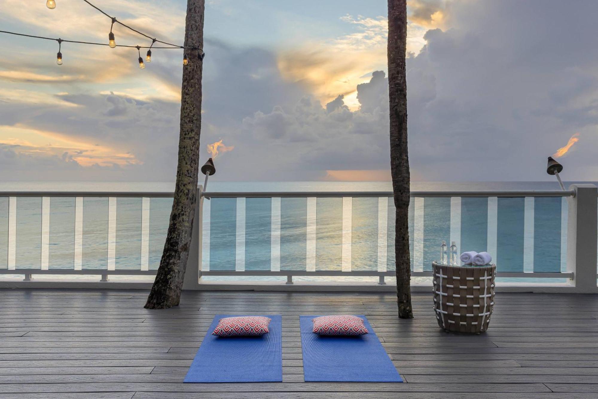 Waves Resort & Spa, Barbados, An Autograph Collection All-Inclusive Resort Saint James Exterior foto