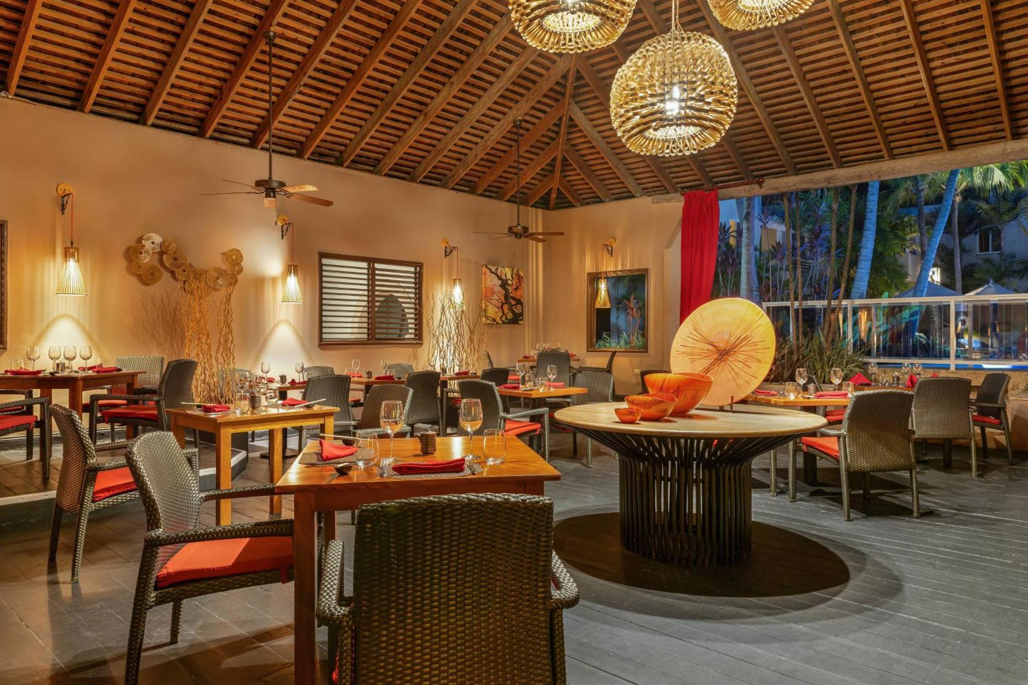 Waves Resort & Spa, Barbados, An Autograph Collection All-Inclusive Resort Saint James Exterior foto